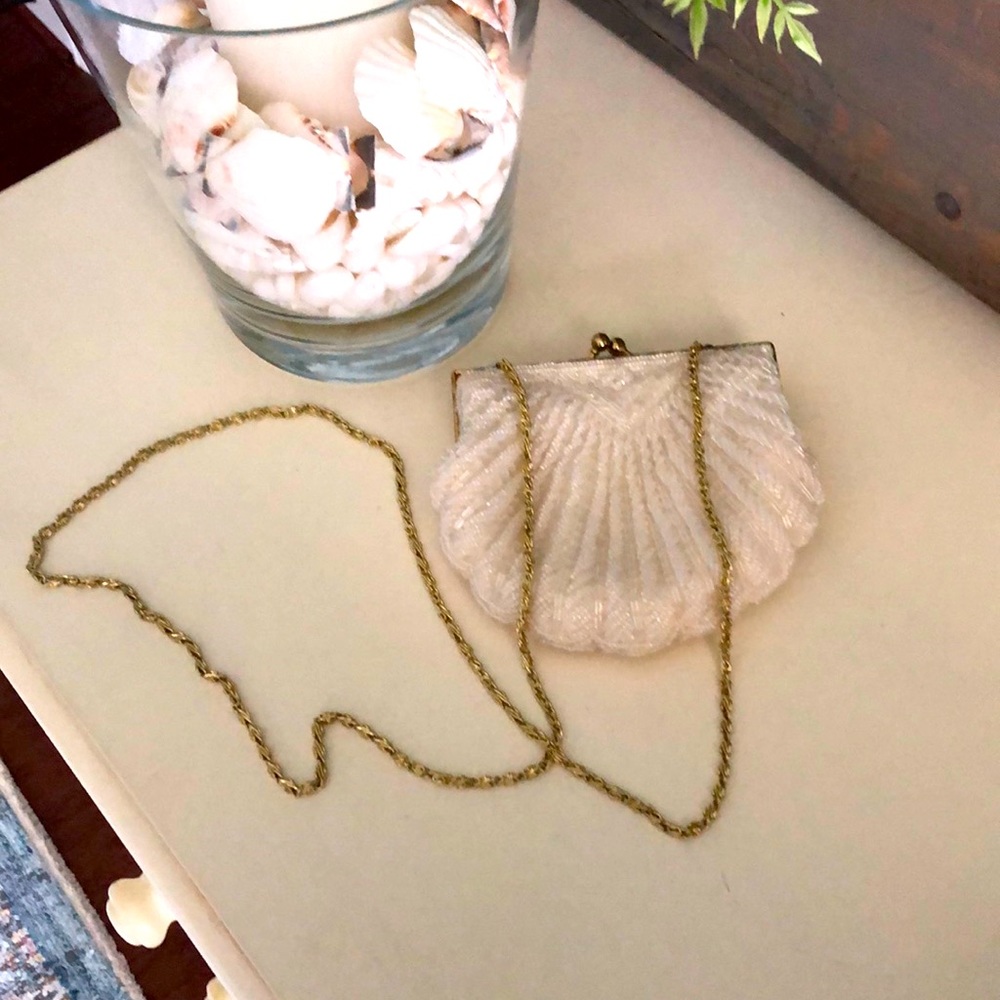 La Regale Beaded Purse